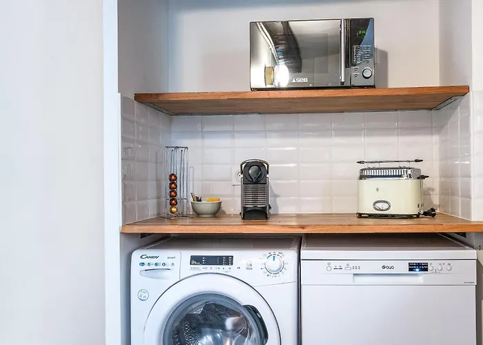 Appartement Tout Confort Vieux Tours Avec Parking Prive 4P