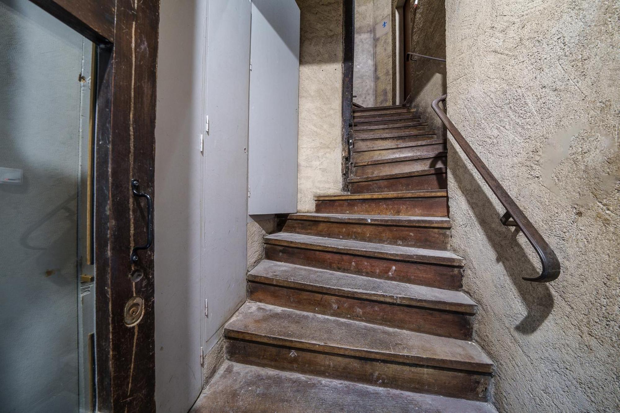 Confort Vieux Avec Parking Prive 4p Tours