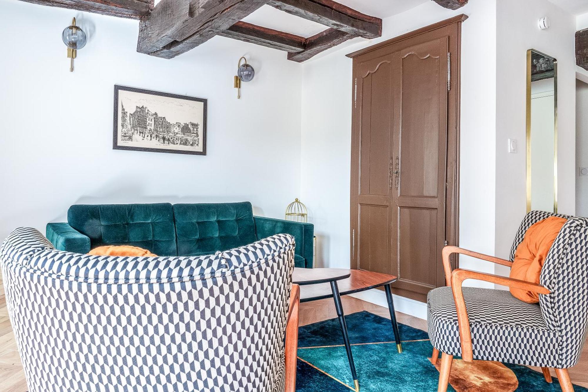 Confort Vieux Avec Parking Prive 4p Apartment *