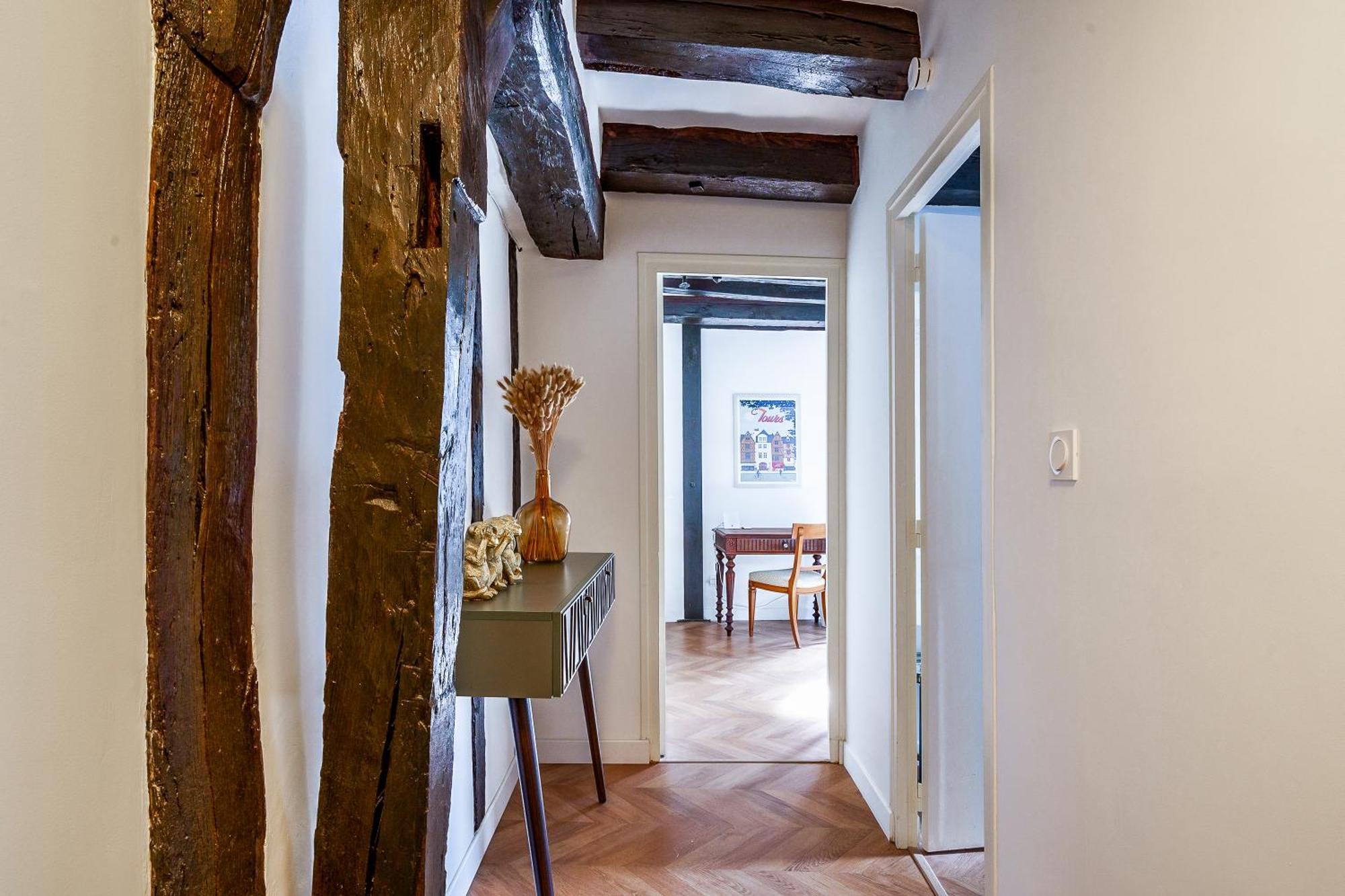 Confort Vieux Avec Parking Prive 4p *