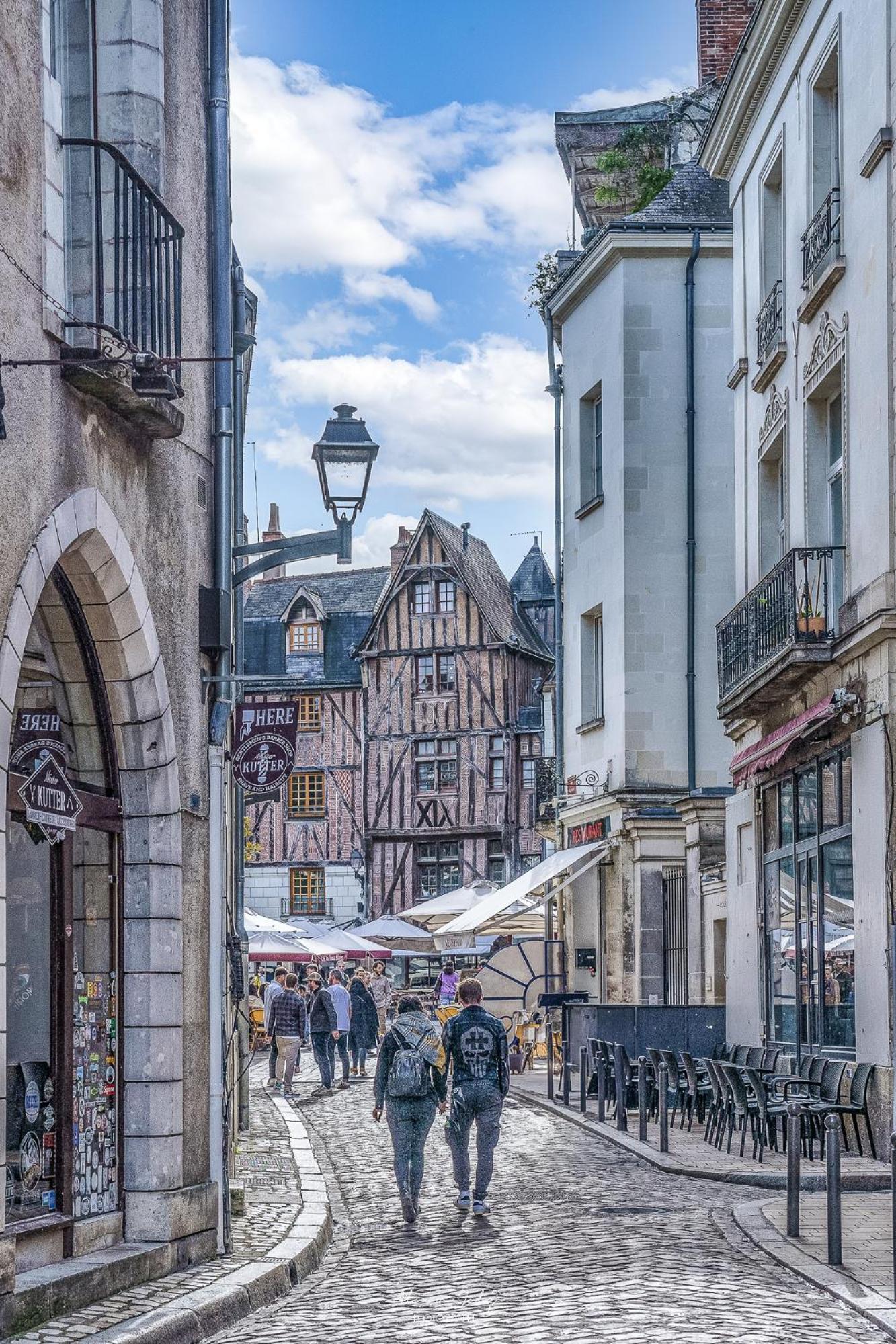 Confort Vieux Avec Parking Prive 4p